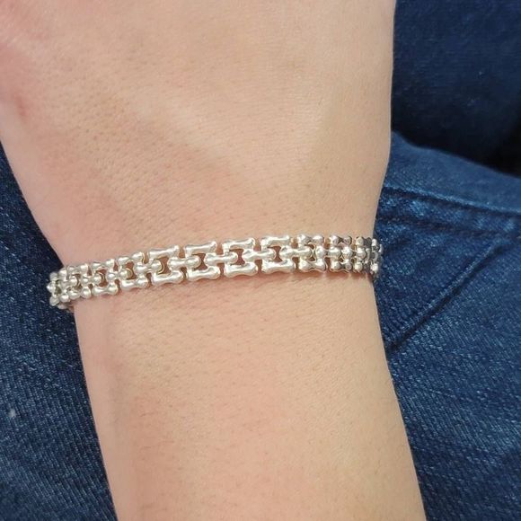 Silver square link bracelet - Picture 2 of 6